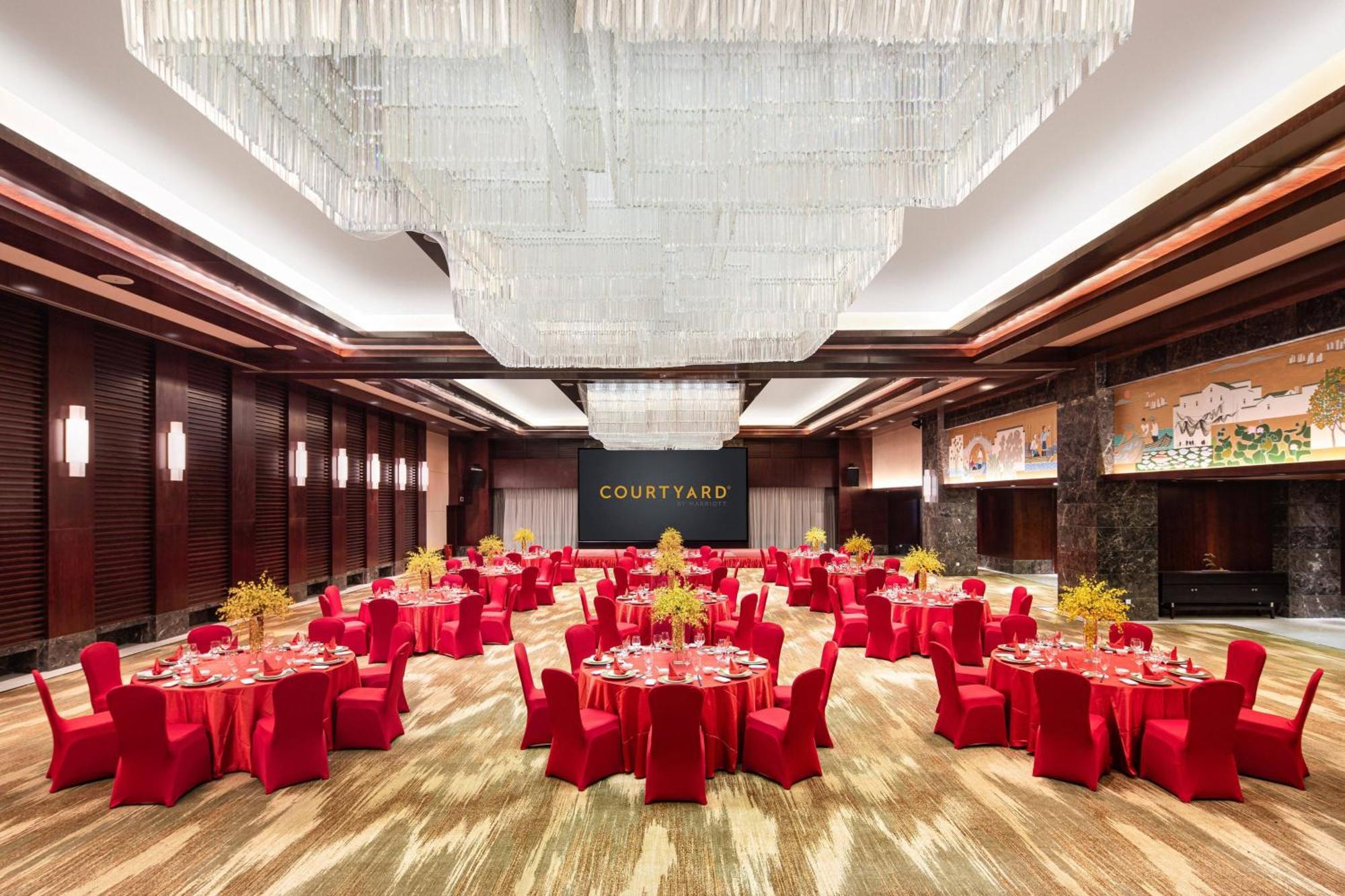 Courtyard By Marriott Wuxi Lihu Lake Exterior photo