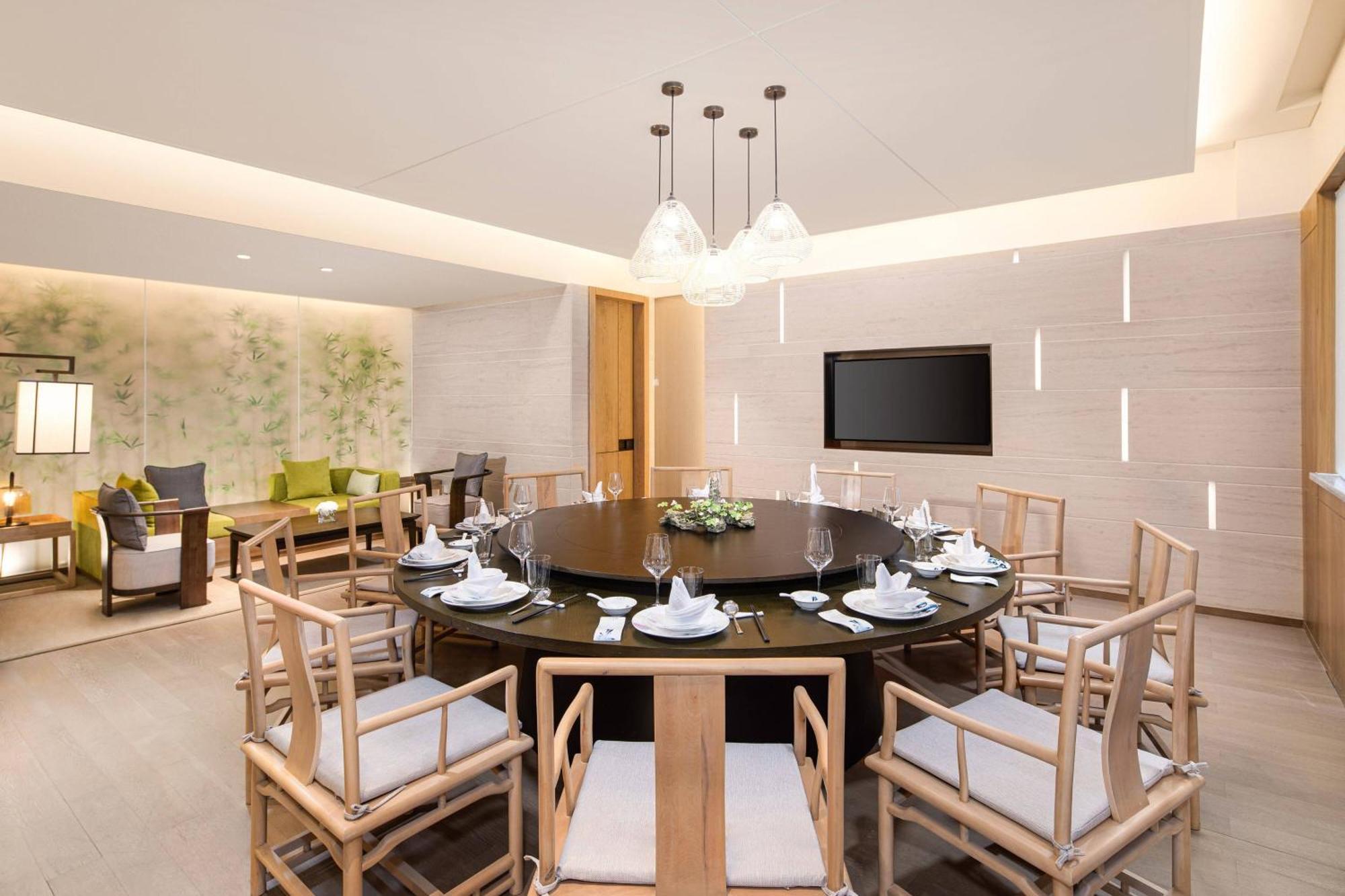 Courtyard By Marriott Wuxi Lihu Lake Exterior photo