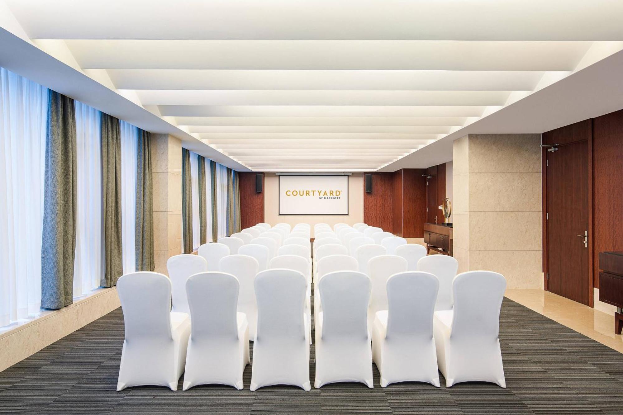Courtyard By Marriott Wuxi Lihu Lake Exterior photo