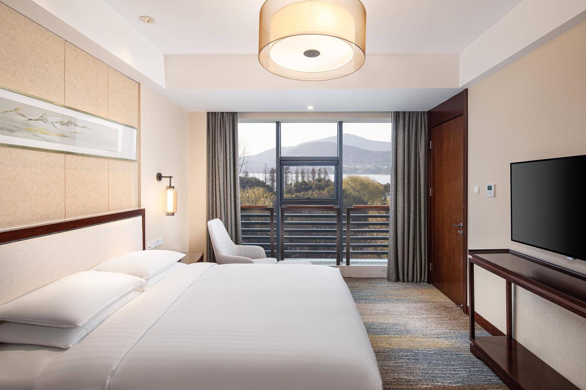 Courtyard By Marriott Wuxi Lihu Lake Exterior photo