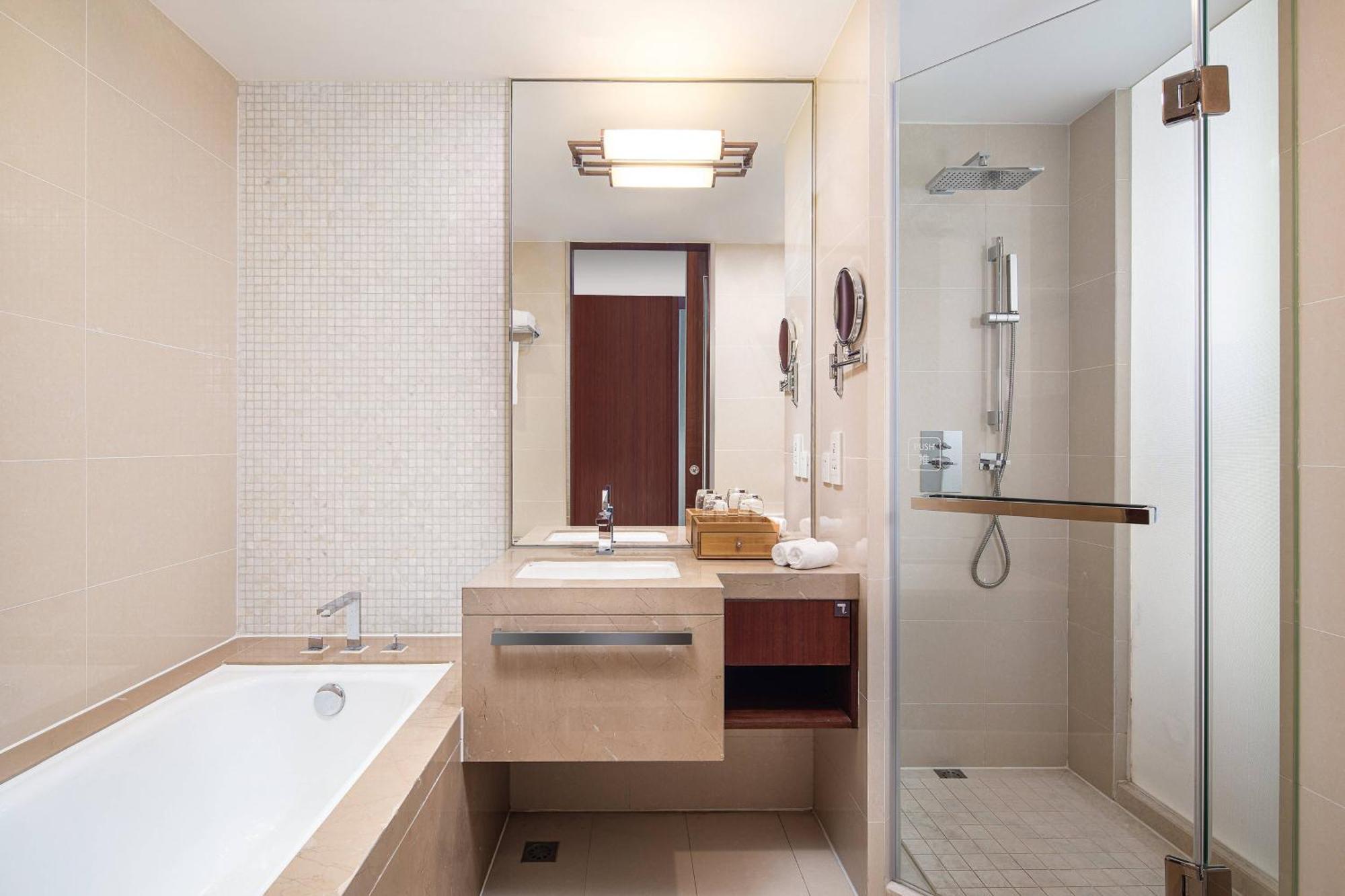 Courtyard By Marriott Wuxi Lihu Lake Exterior photo