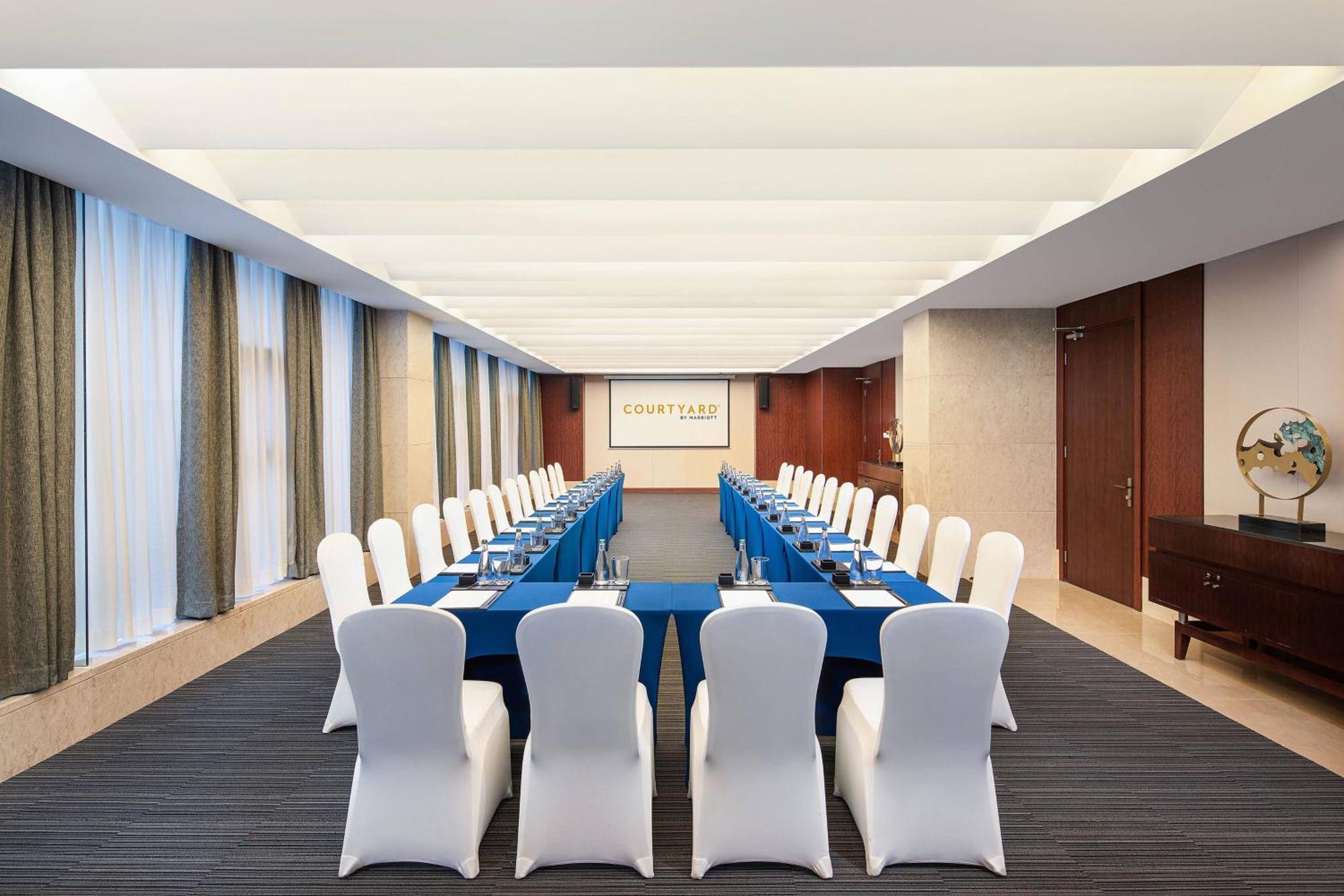 Courtyard By Marriott Wuxi Lihu Lake Exterior photo